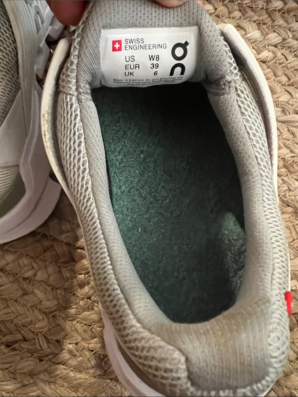 On Running Light Grey Mesh Sneakers size W8 - Picture 4 of 7